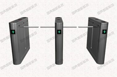 Bi-arah 304 Stainless Steel Jatuhkan Arm Turnstile Waterproof Lalu Lintas Barrier
