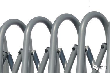 Industri Retractable Otomatis Keamanan Gerbang Aluminium Alloy Dengan Anti Climb Alarm