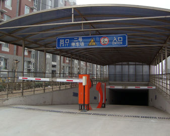 Lipat Barrier Gate Intensif Gunakan Traffic Signal Indikasi Barrier FJC-D627B
